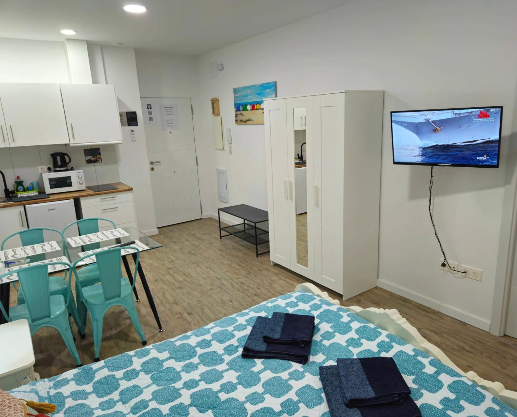 Apartamentos Elemar Free Luggage Storage Málaga Chambre photo